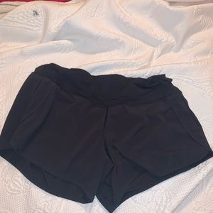 lululemon size 8 shorts